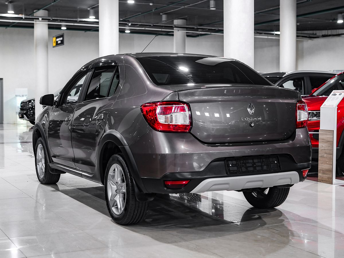 Купить Logan с пробегом