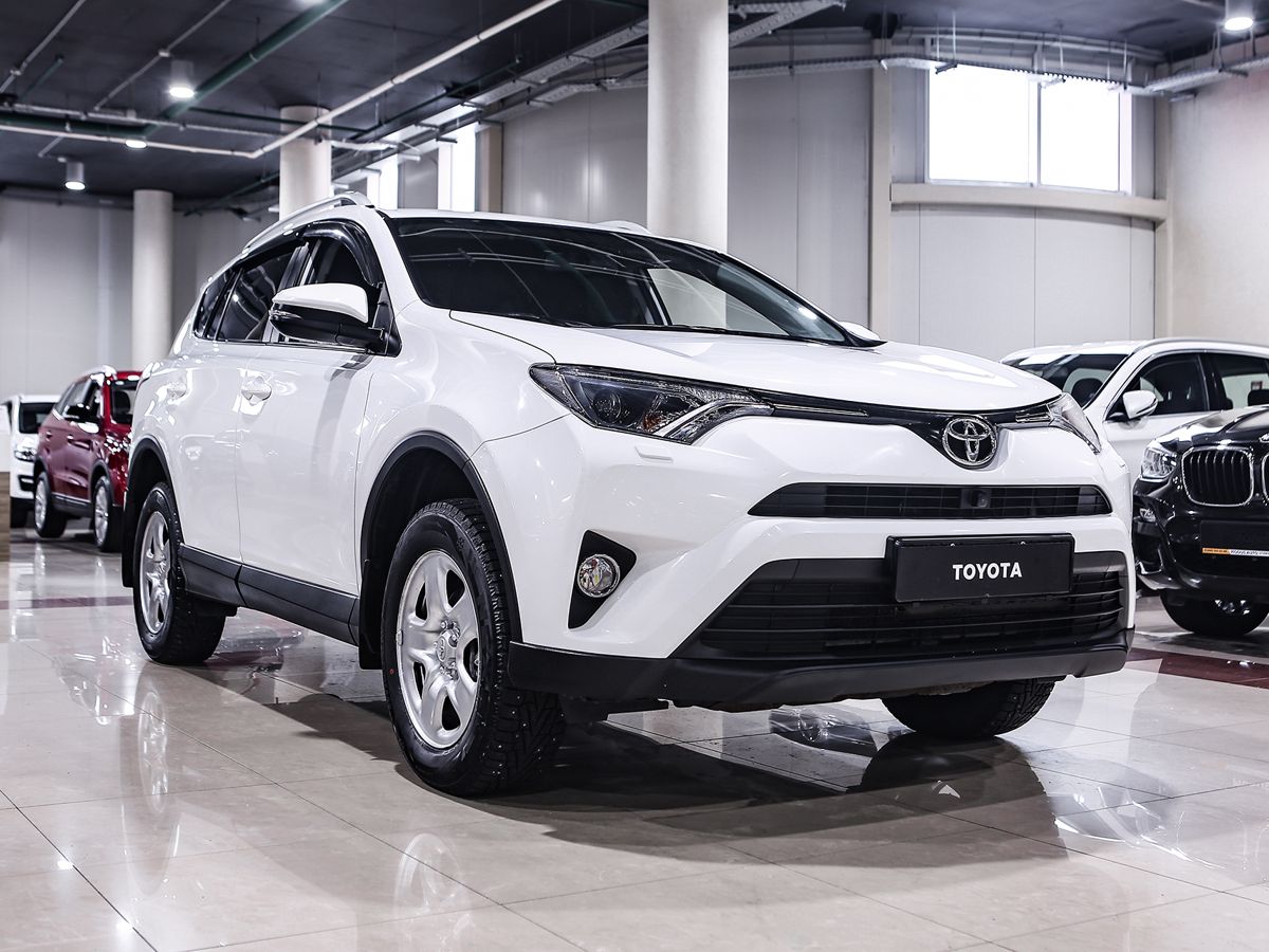 Купить RAV4 с пробегом
